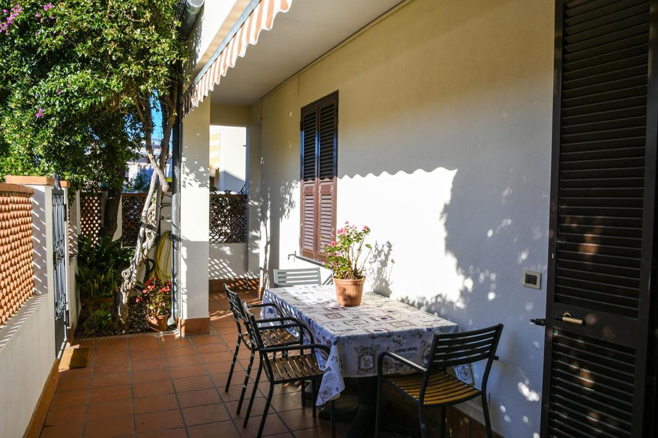 Hostal Casa Zafferano Albenga Exterior foto