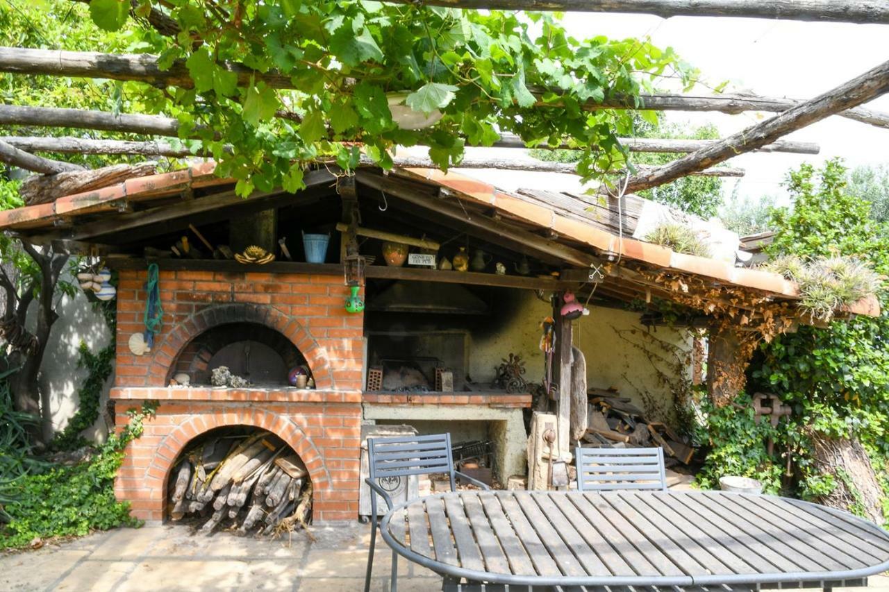 Hostal Casa Zafferano Albenga Exterior foto